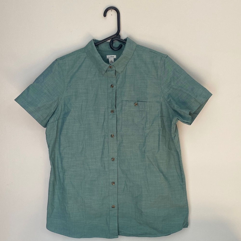 NWOT L.L. Bean Women’s Cotton Button Down Size Large